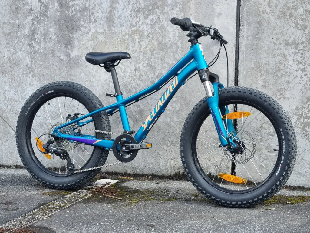 Kids medium mountain bike for hire in Queenstown